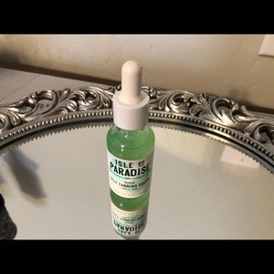 Isle of Paradise self tanning drops